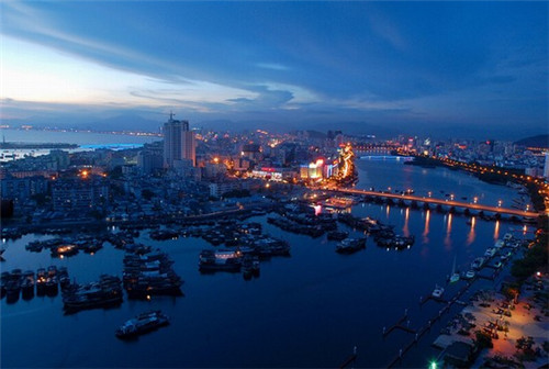 迪港汽车美容加盟优势是什么